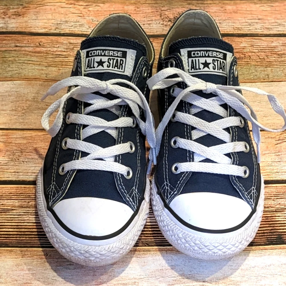 Converse All Stars - Navy Blue , size 3